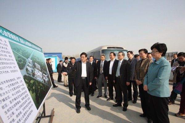 曹雪濤院長陪同委領(lǐng)導(dǎo)赴河南調(diào)研2